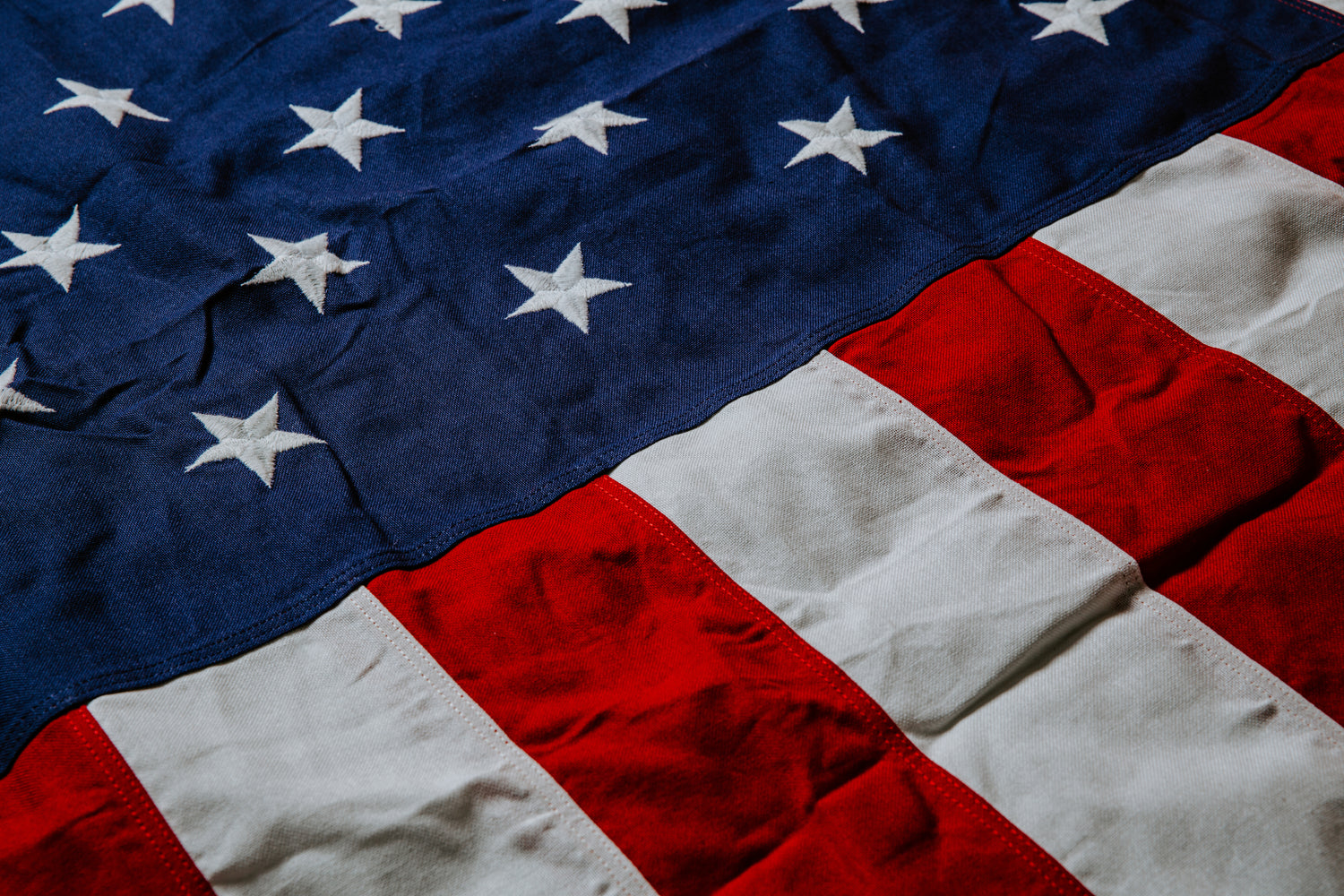 A zoom in on the American Flag.